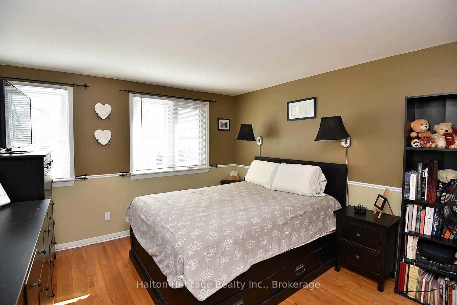 Photo 20 of 4395 Bennett Road, Burlington, Shoreacres — HOMEH
