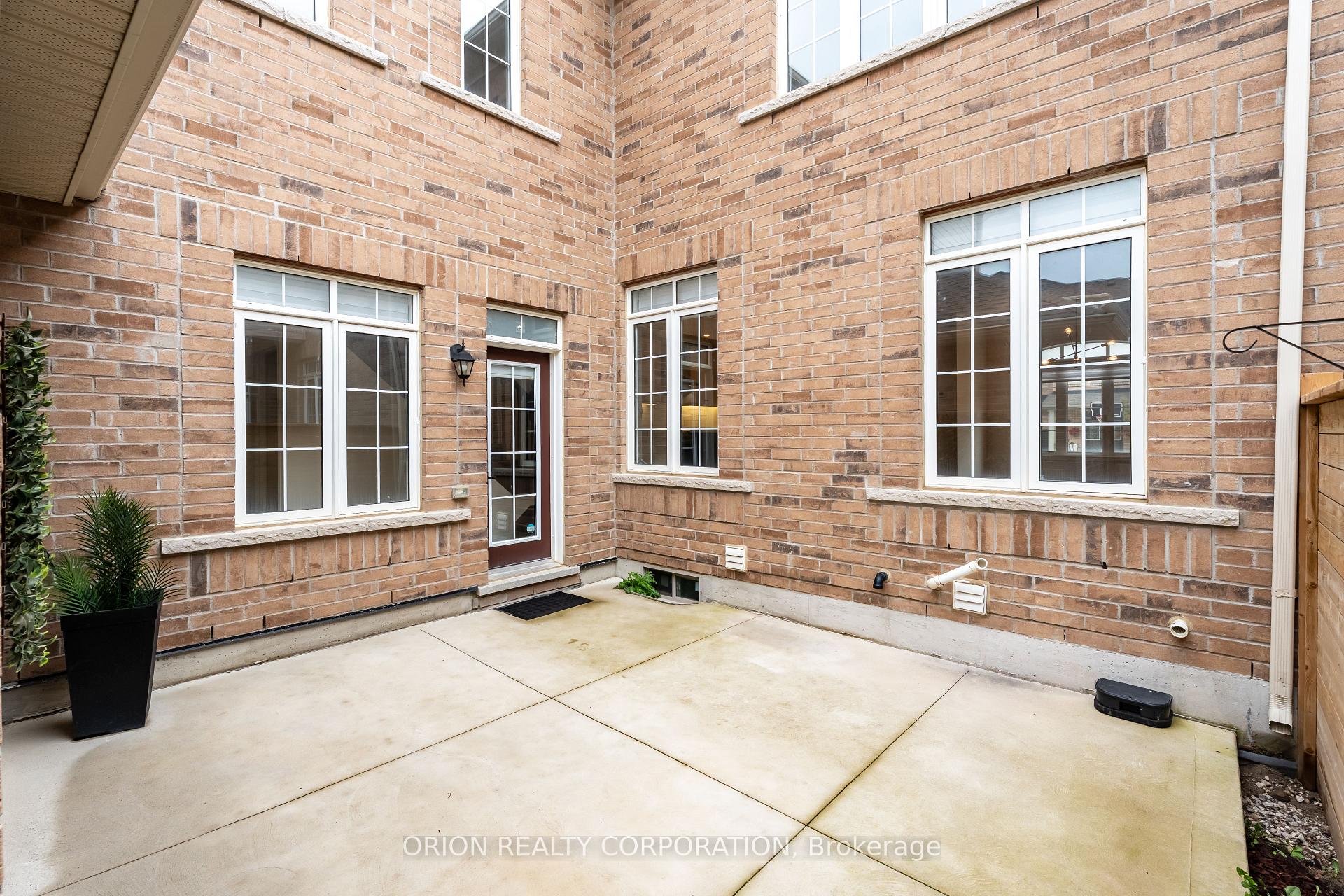 Photo 5 of 6 Block Road, Brampton, Northwest Brampton — HOMEH