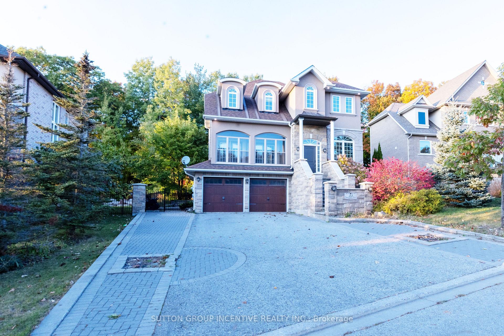 Photo 2 of 33 Cumming Drive, Barrie, Ardagh — HOMEH