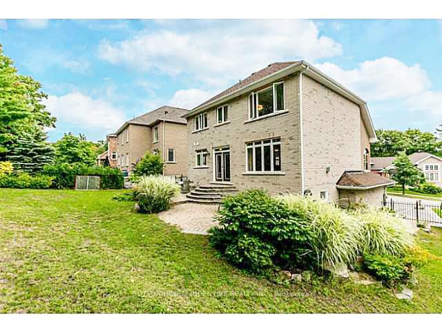 Photo 25 of 33 Cumming Drive, Barrie, Ardagh — HOMEH