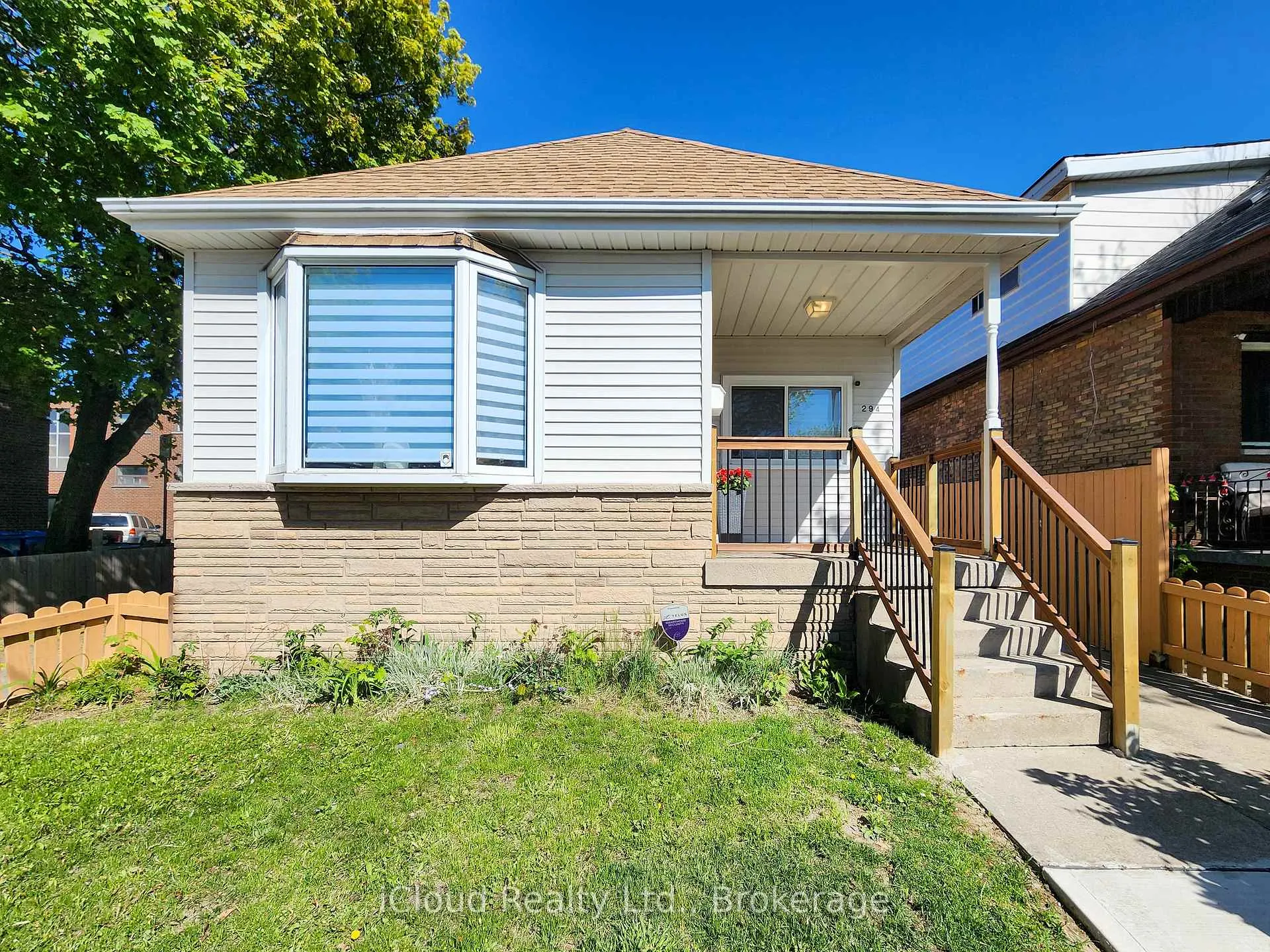 Photo 2 of 294 Fairfield Avenue, Hamilton, Homeside — HOMEH