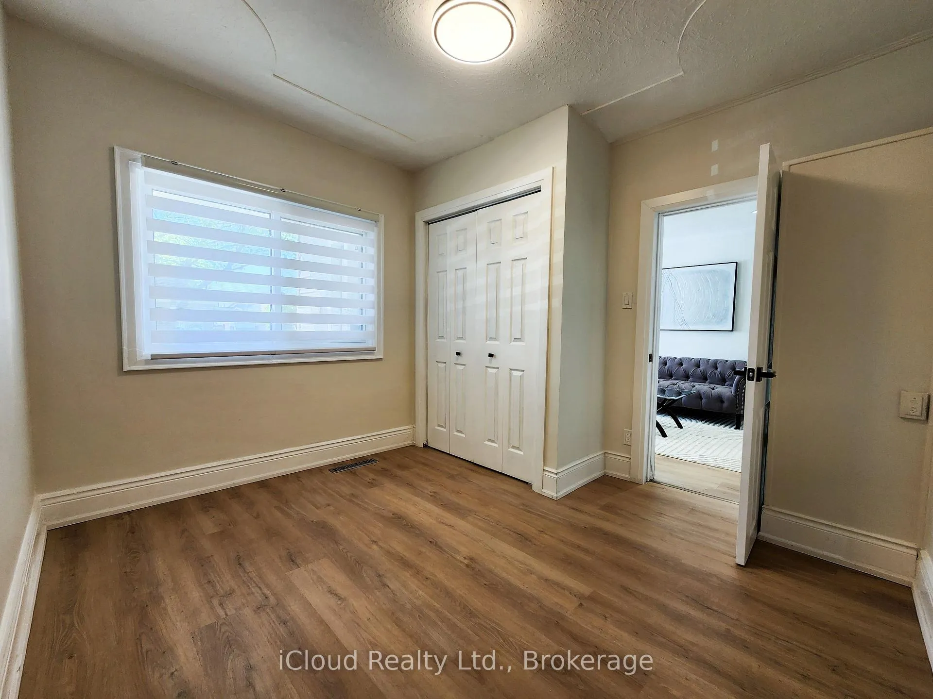 Photo 11 of 294 Fairfield Avenue, Hamilton, Homeside — HOMEH