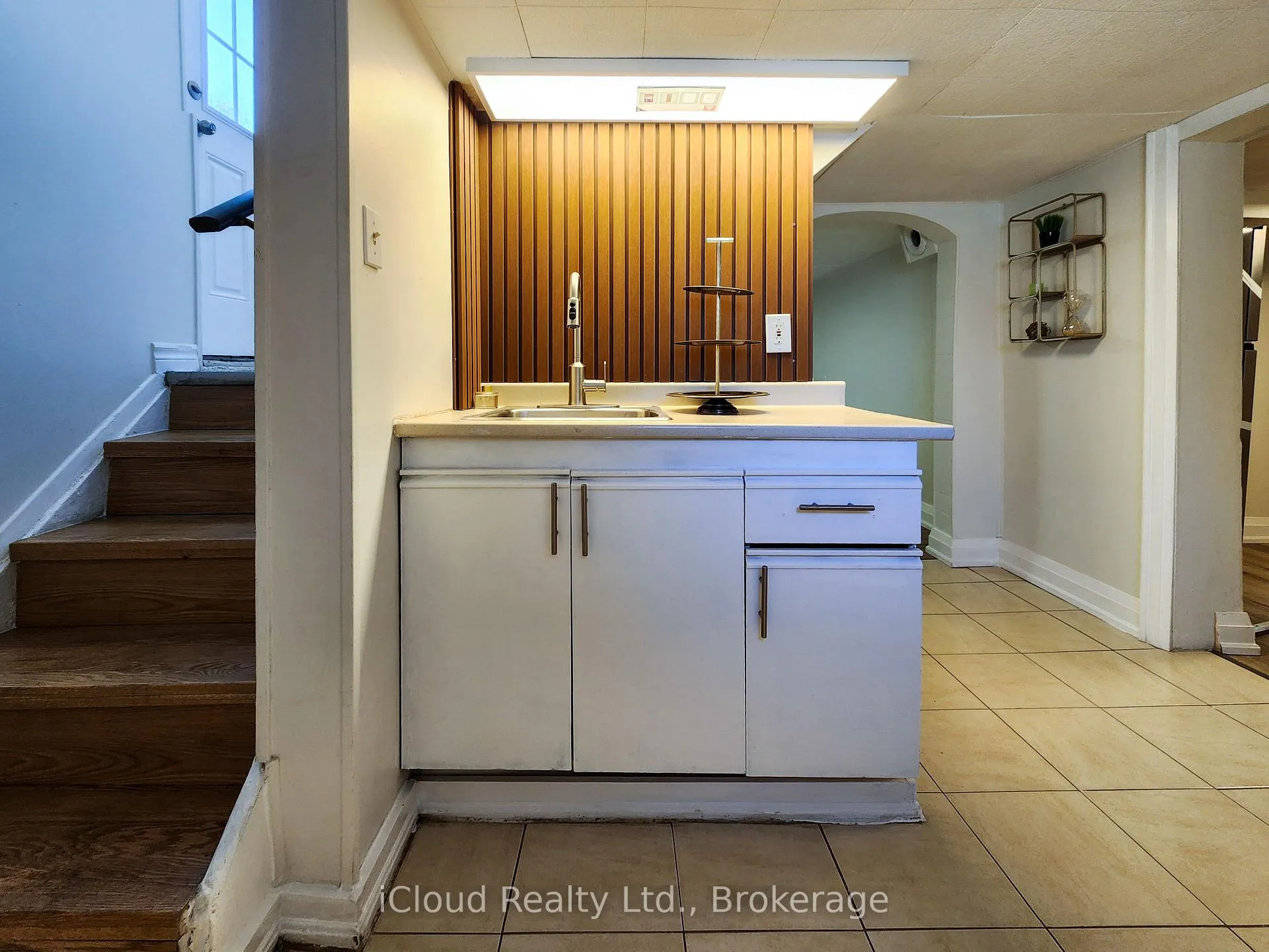 Photo 28 of 294 Fairfield Avenue, Hamilton, Homeside — HOMEH