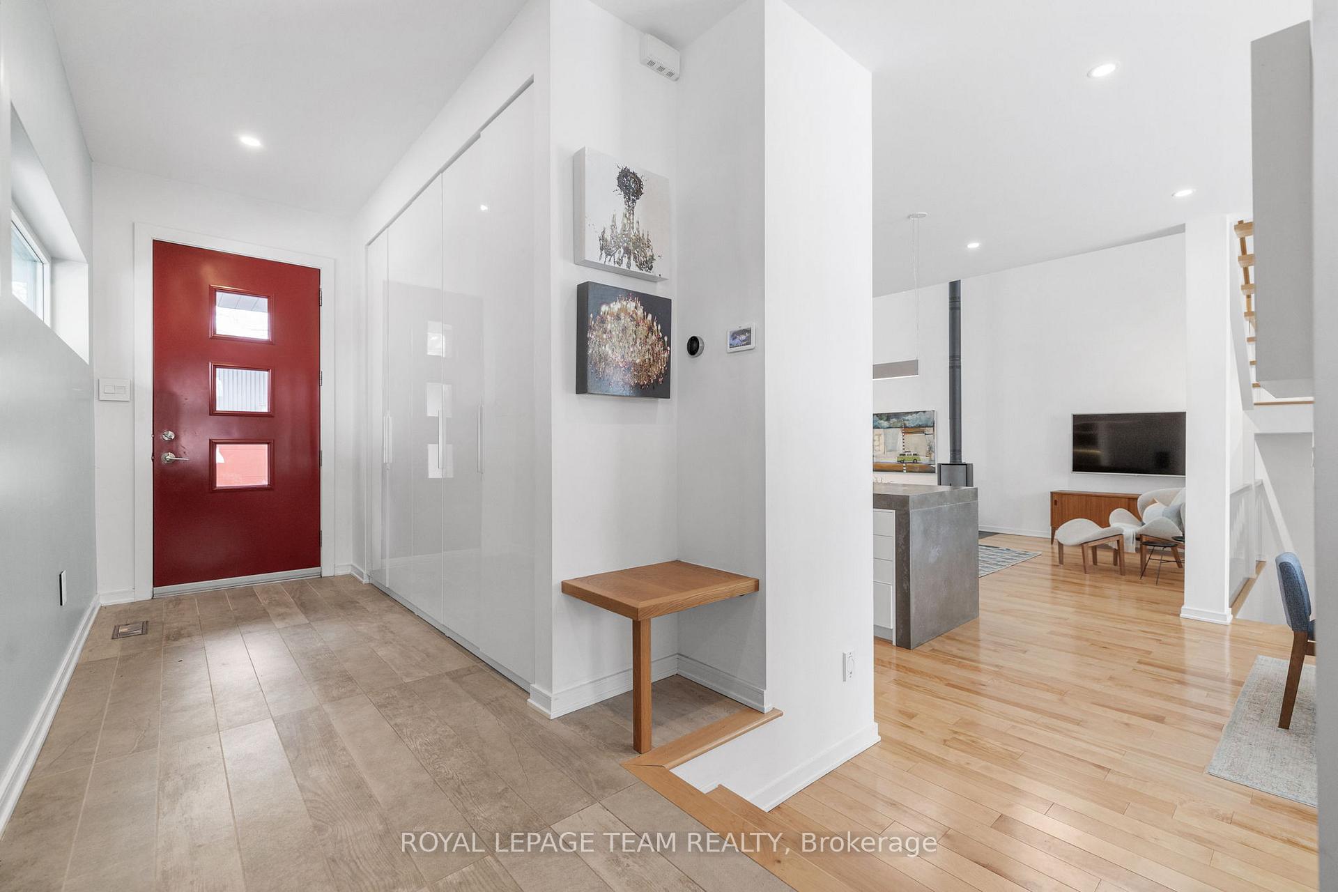 Photo 5 of 530 Wavell Avenue, Ottawa, McKellar/Highland — HOMEH