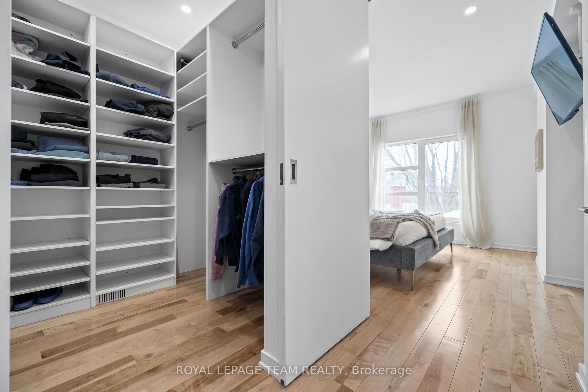 Photo 31 of 530 Wavell Avenue, Ottawa, McKellar/Highland — HOMEH