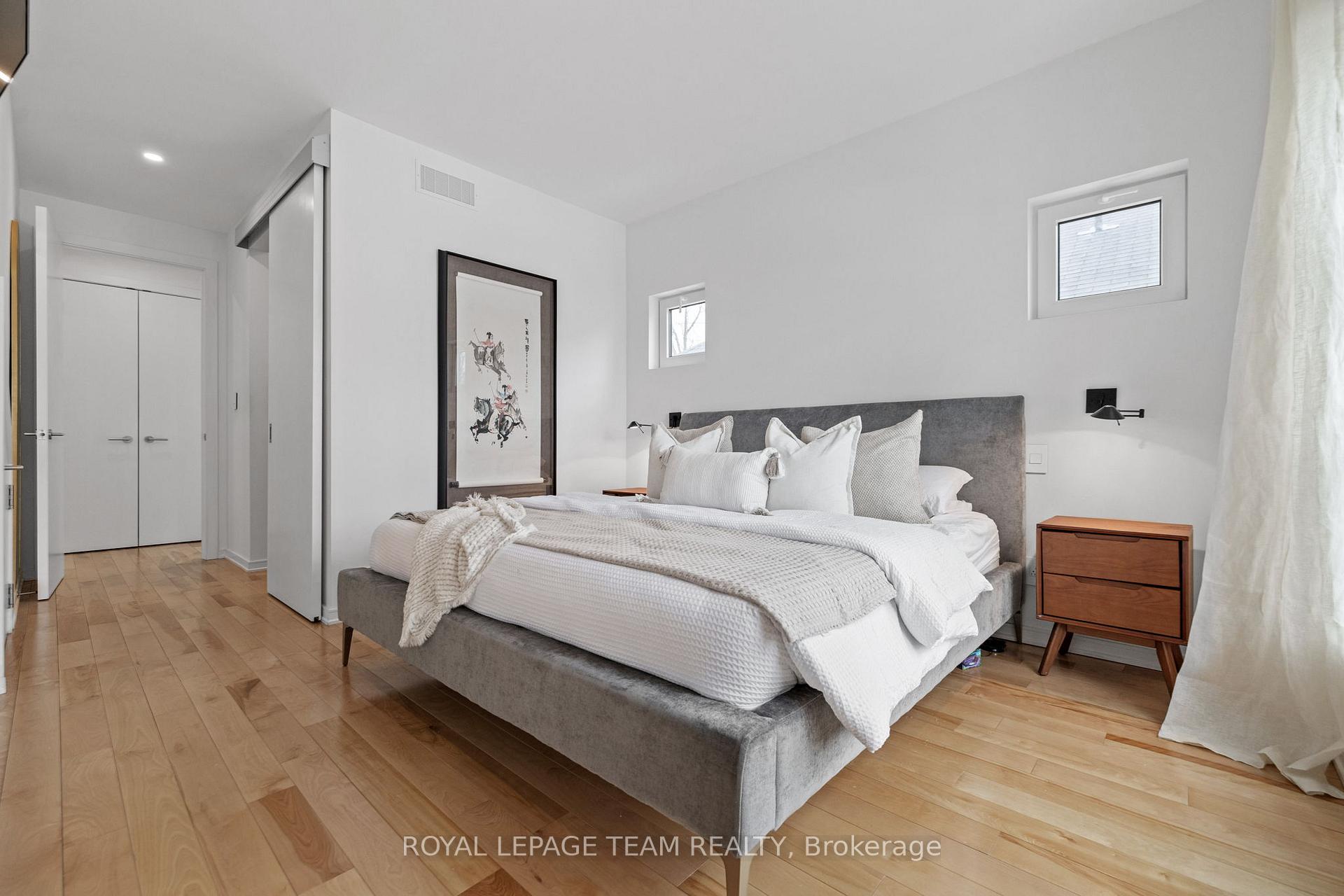 Photo 33 of 530 Wavell Avenue, Ottawa, McKellar/Highland — HOMEH