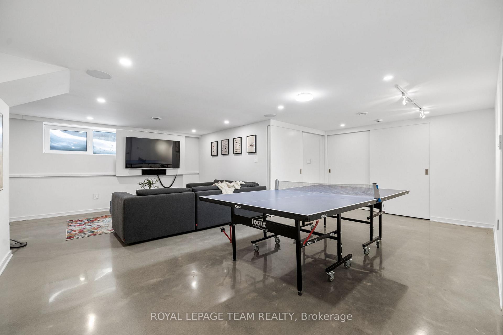 Photo 38 of 530 Wavell Avenue, Ottawa, McKellar/Highland — HOMEH