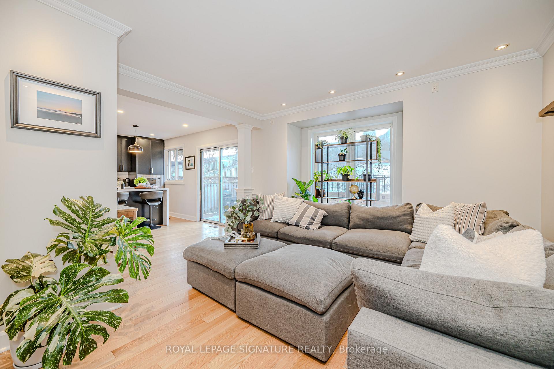 Photo 12 of 5136 Oakley Drive, Burlington, Orchard — HOMEH