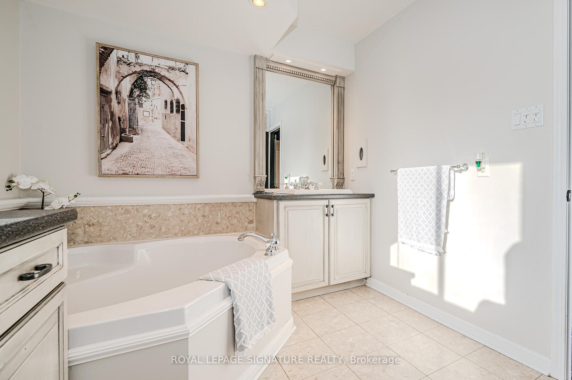 Photo 27 of 5136 Oakley Drive, Burlington, Orchard — HOMEH