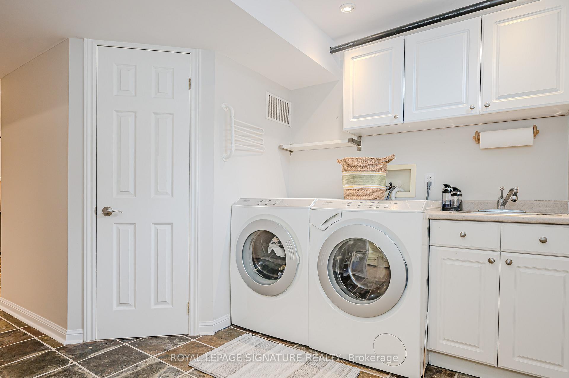 Photo 34 of 5136 Oakley Drive, Burlington, Orchard — HOMEH