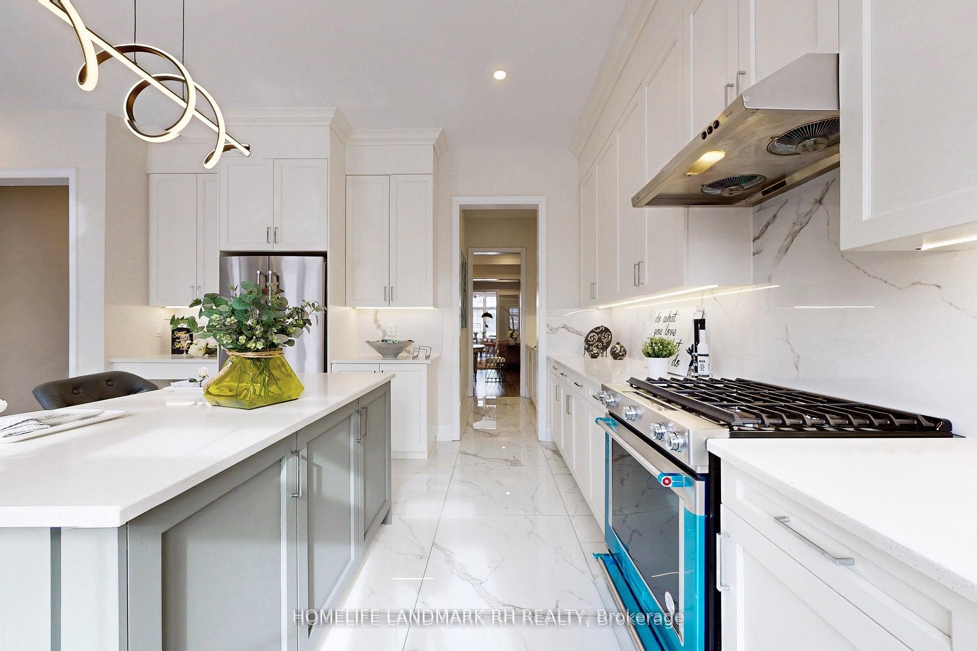 Photo 10 of 25 Mower Avenue, Vaughan, Patterson — HOMEH