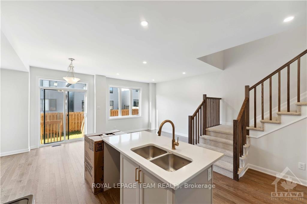 Photo 3 of 512 Bundoran Place, Ottawa, Barrhaven - Half Moon Bay — HOMEH