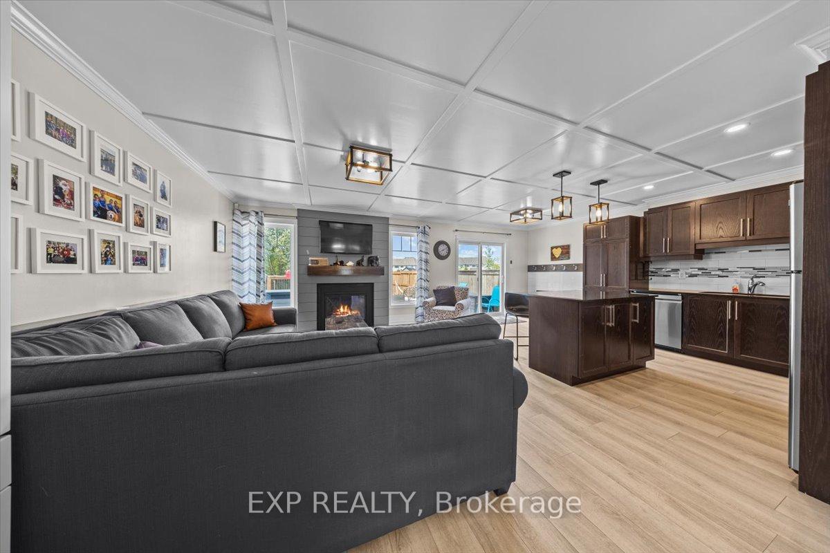 Photo 11 of 728 Mayfly Crescent, Ottawa, Barrhaven - Half Moon Bay — HOMEH