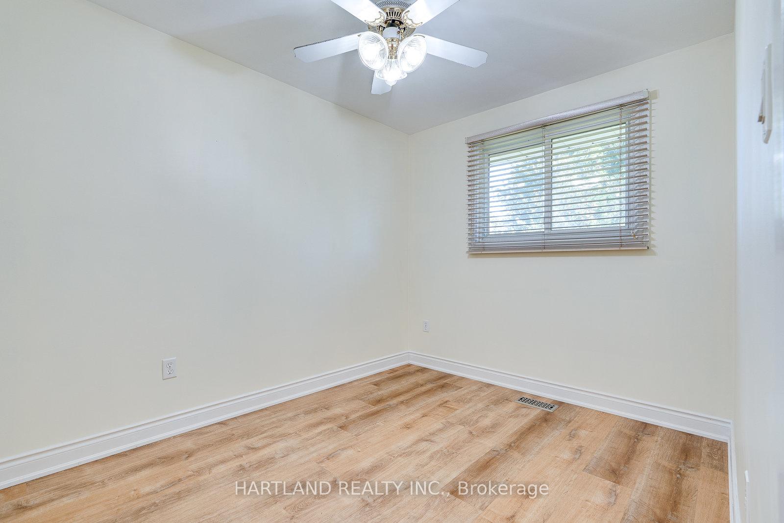 Photo 12 of 11 Maitland Avenue, Hamilton, Greeningdon — HOMEH