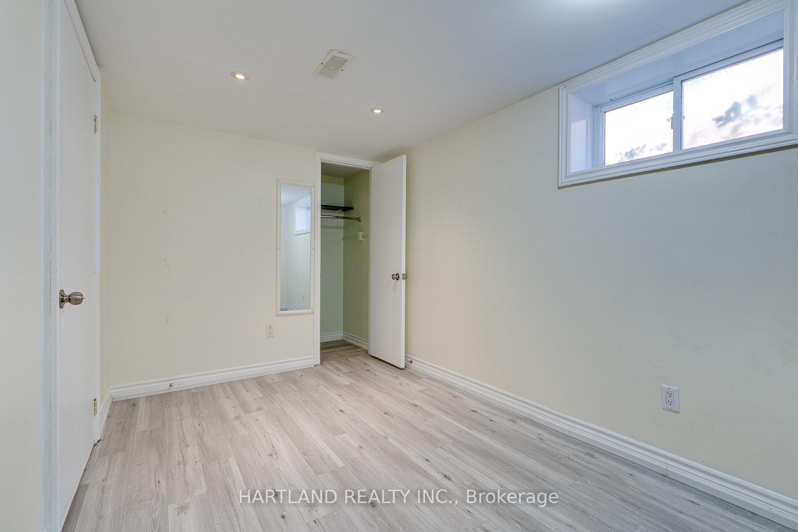 Photo 16 of 11 Maitland Avenue, Hamilton, Greeningdon — HOMEH