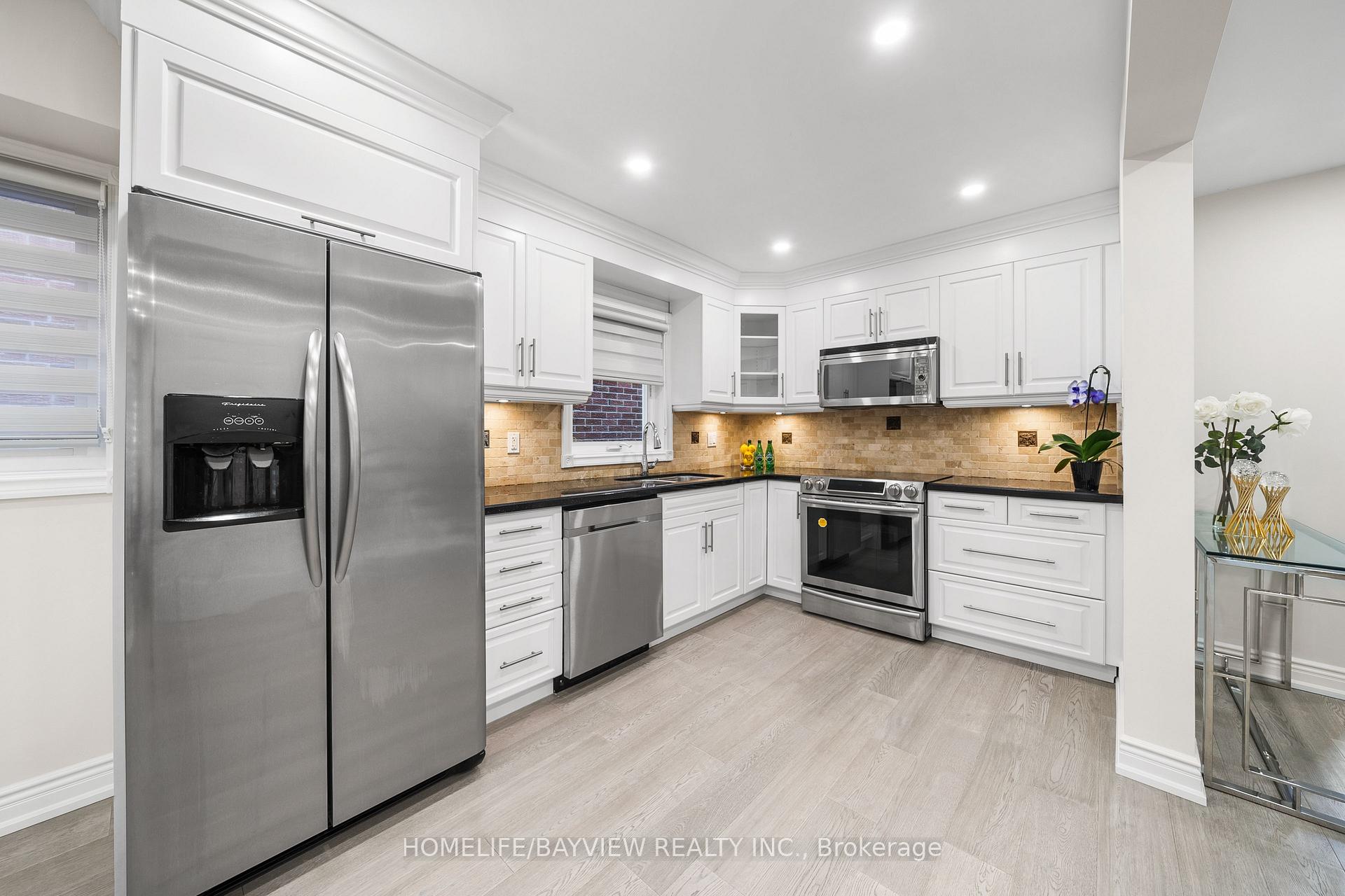 Photo 9 of 80 Jaimie Road, Vaughan, Brownridge — HOMEH