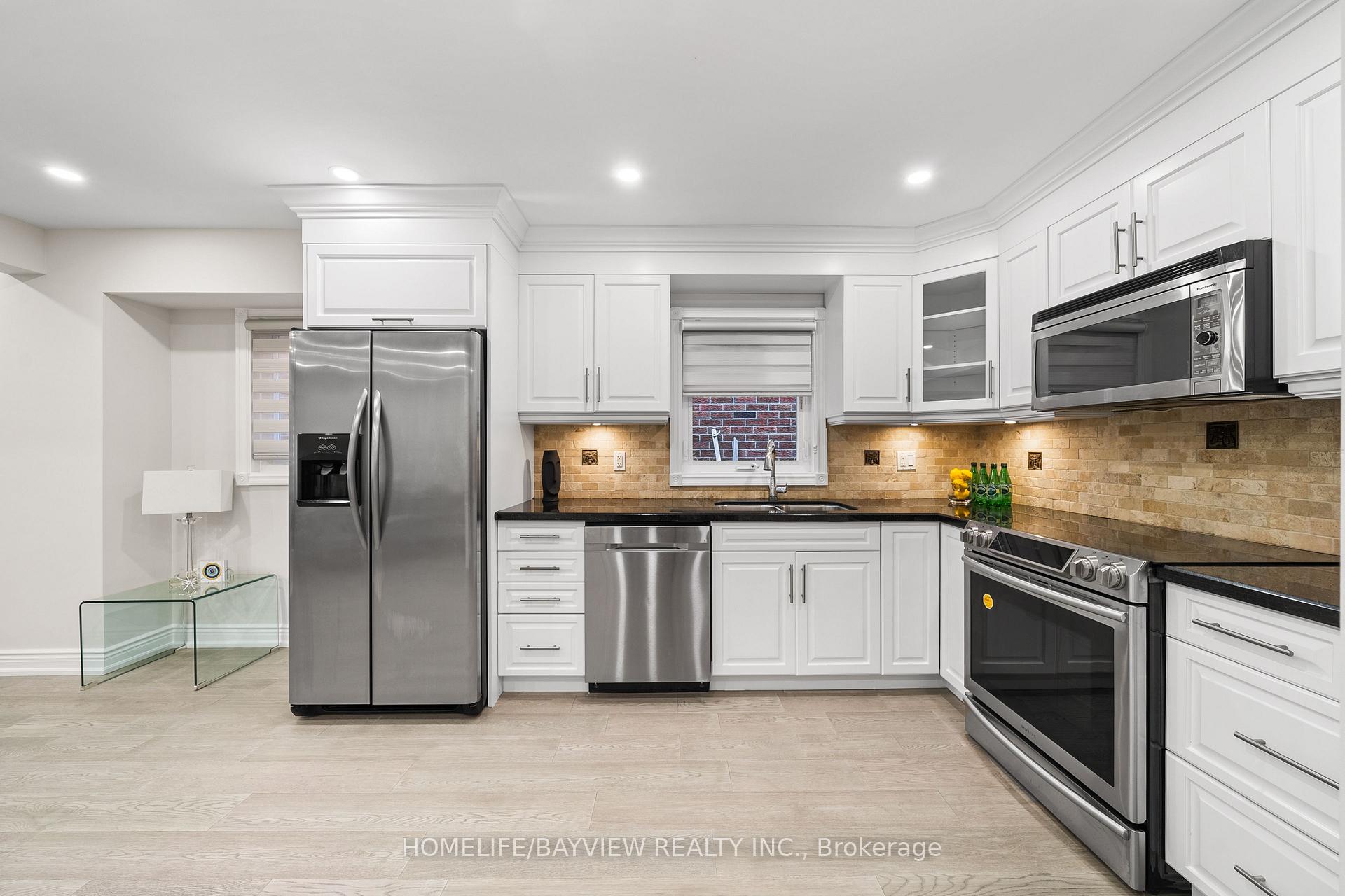 Photo 10 of 80 Jaimie Road, Vaughan, Brownridge — HOMEH