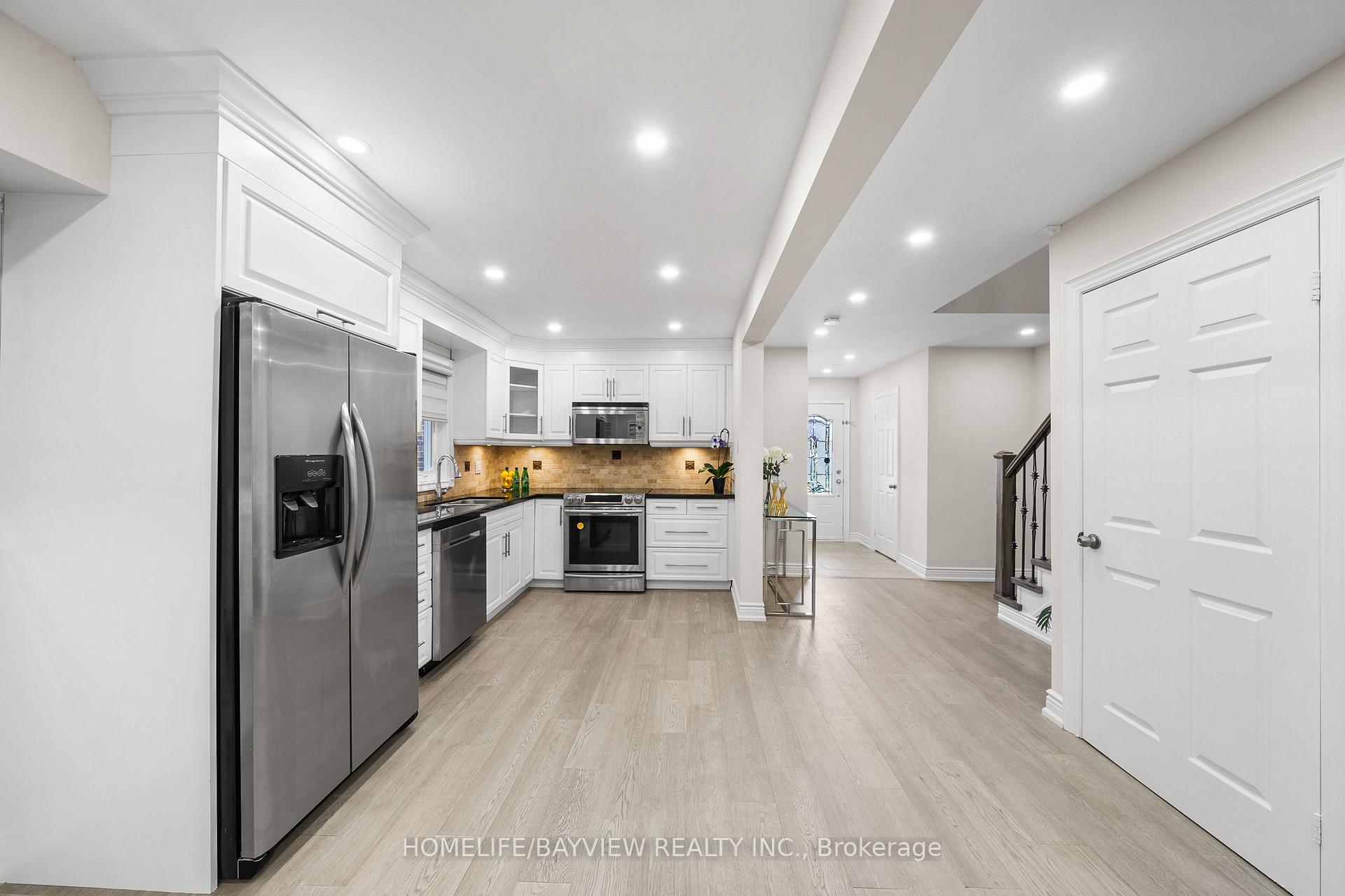 Photo 12 of 80 Jaimie Road, Vaughan, Brownridge — HOMEH