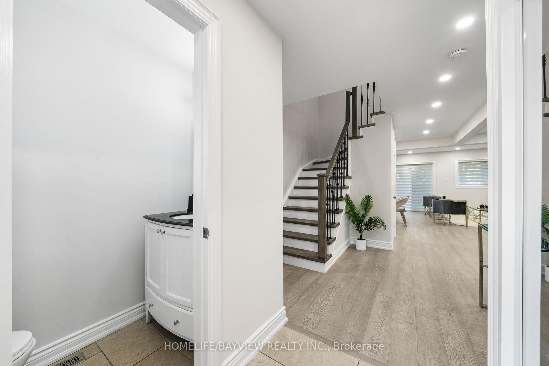 Photo 17 of 80 Jaimie Road, Vaughan, Brownridge — HOMEH