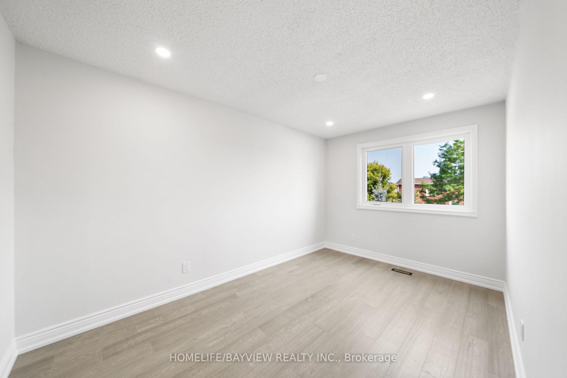 Photo 27 of 80 Jaimie Road, Vaughan, Brownridge — HOMEH