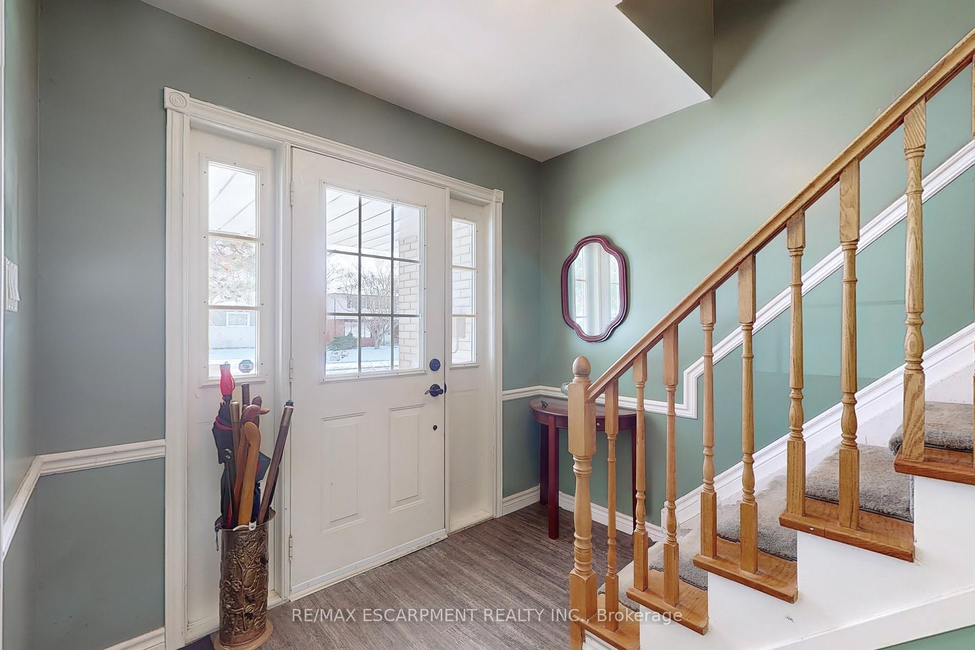 Photo 3 of 3059 Centennial Drive, Burlington, Palmer — HOMEH