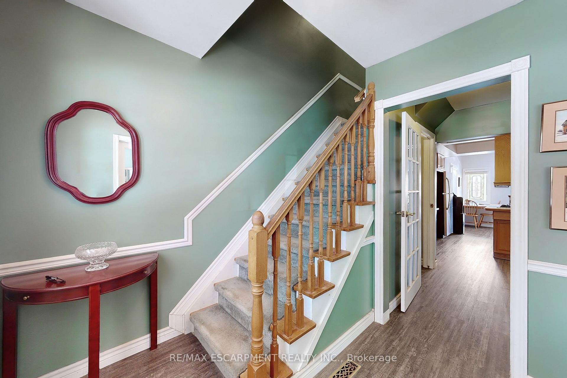 Photo 4 of 3059 Centennial Drive, Burlington, Palmer — HOMEH