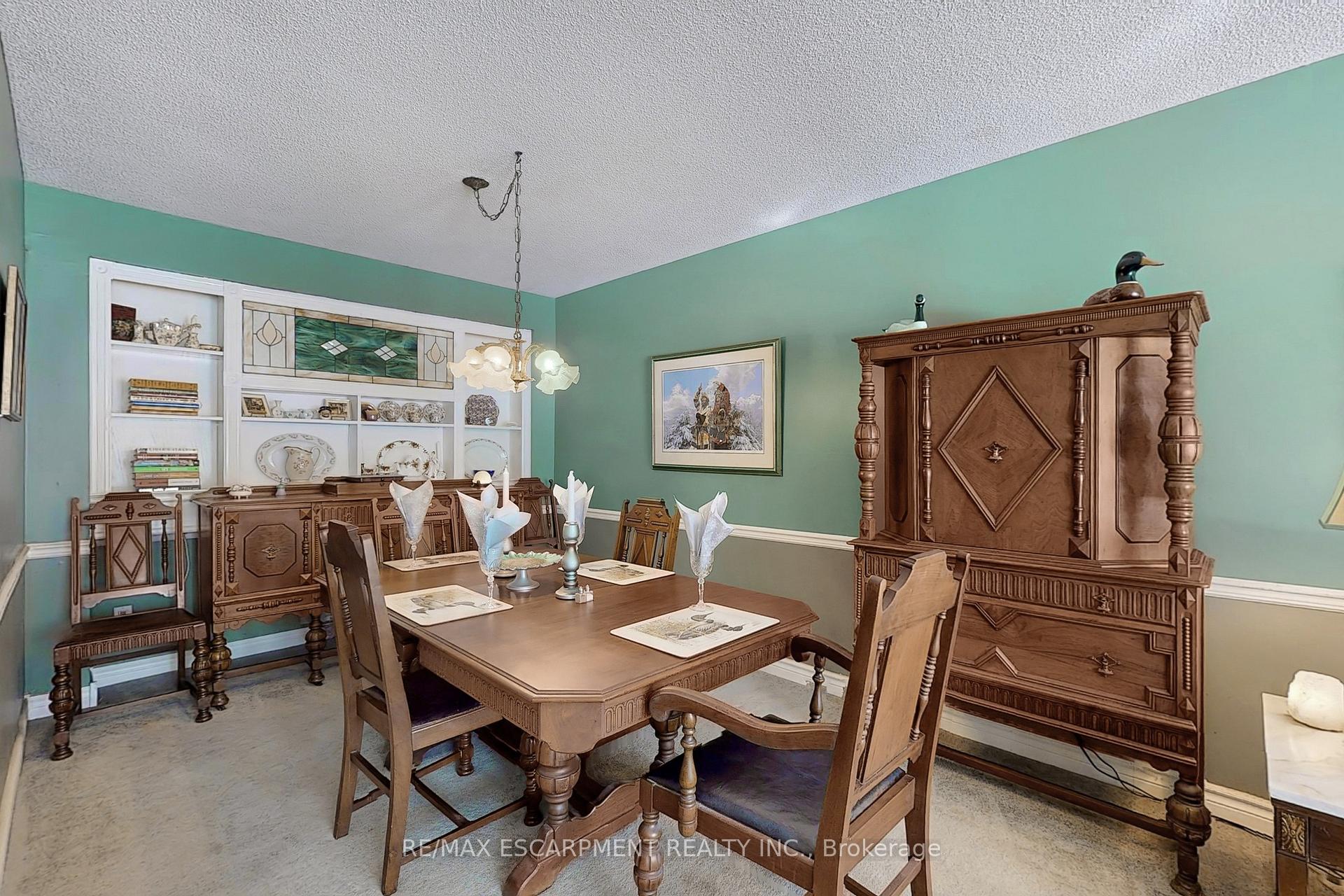 Photo 10 of 3059 Centennial Drive, Burlington, Palmer — HOMEH
