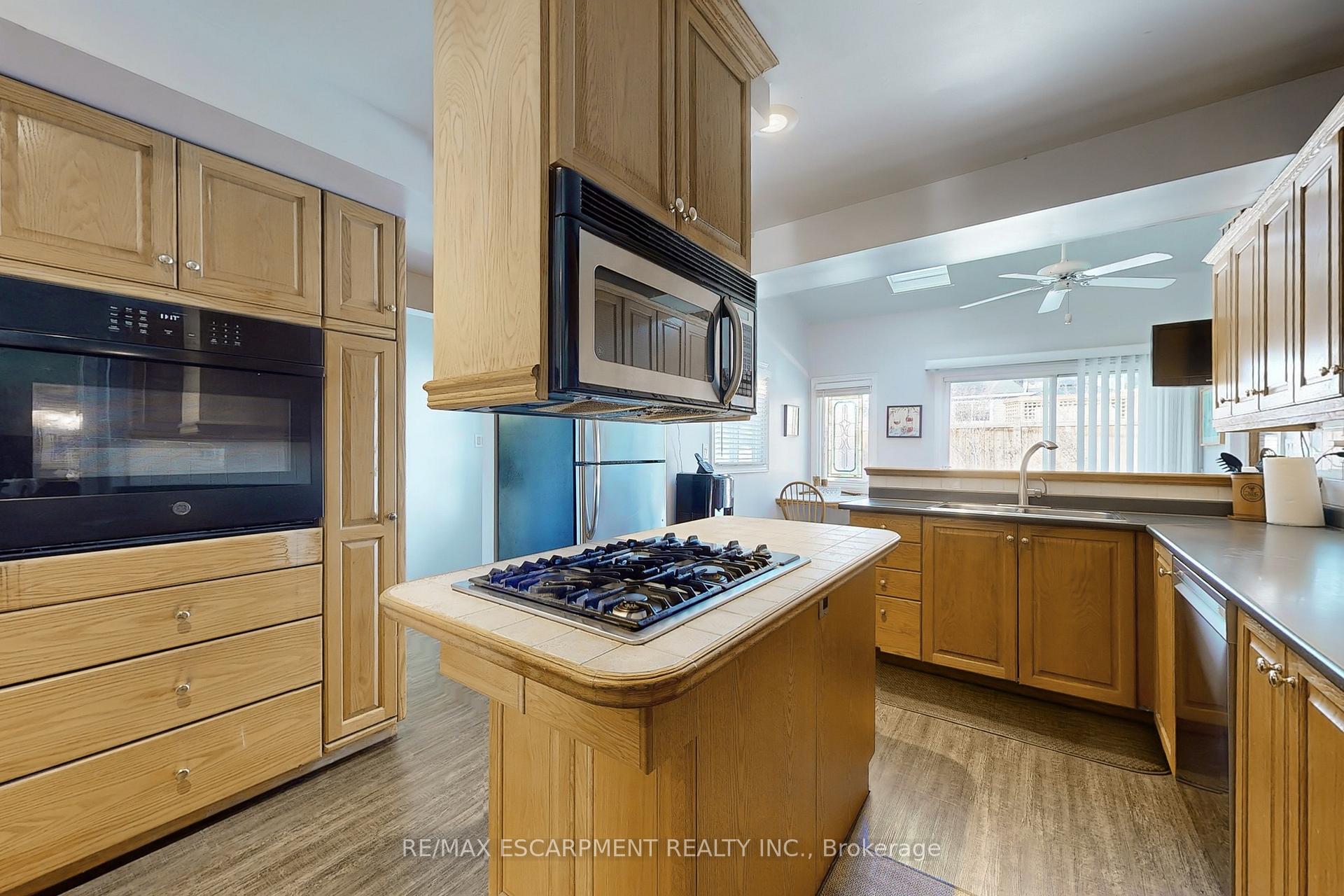 Photo 14 of 3059 Centennial Drive, Burlington, Palmer — HOMEH
