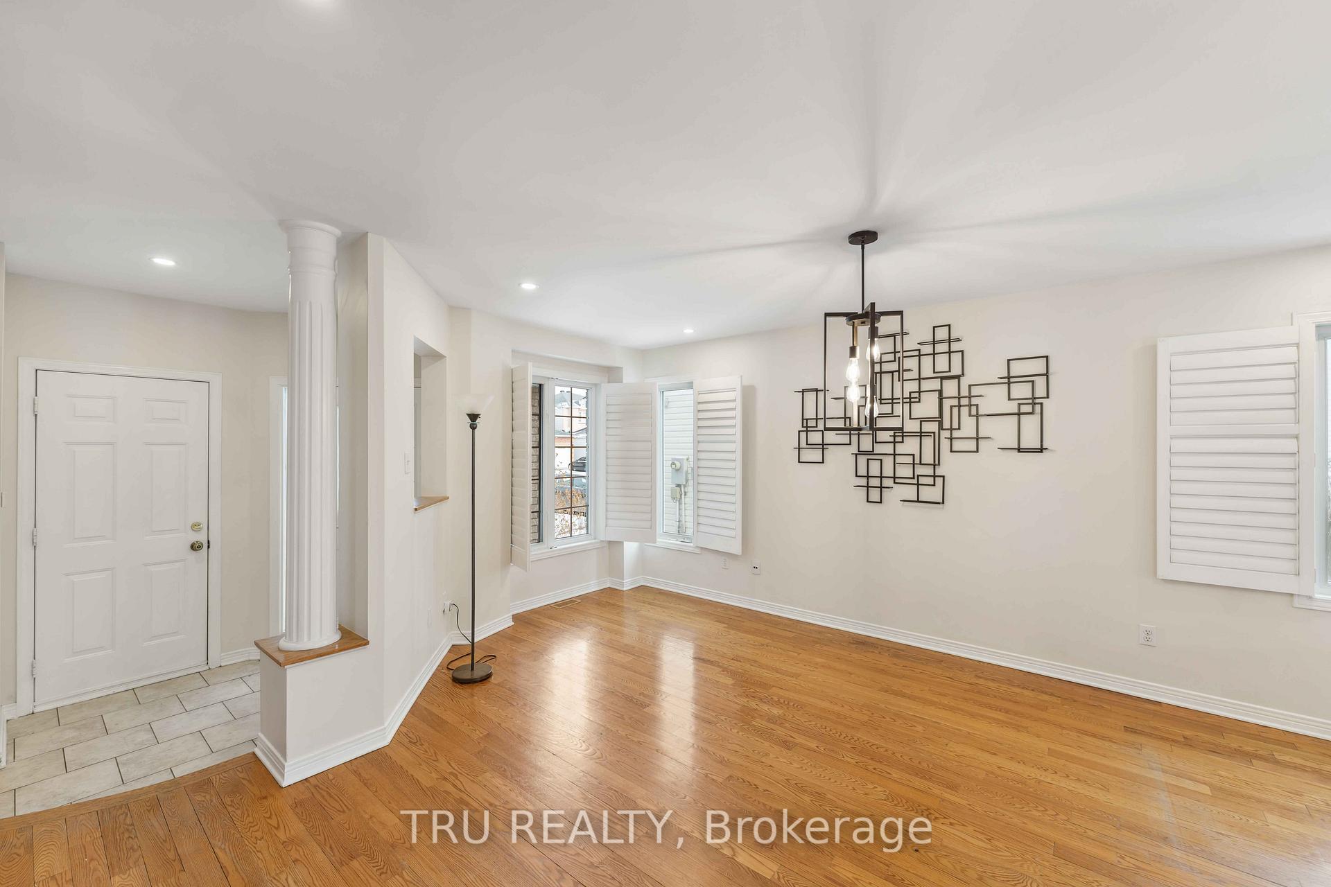 Photo 3 of 18 Sutcliffe Terrace, Ottawa, Barrhaven - Longfields — HOMEH