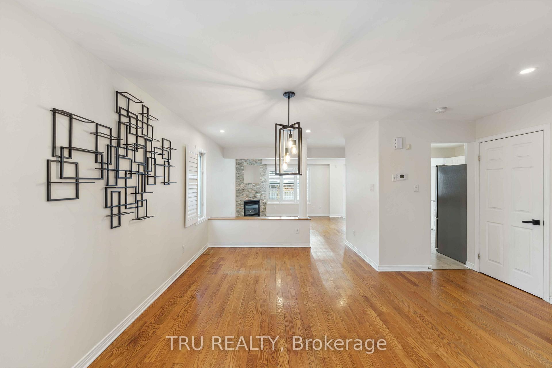 Photo 4 of 18 Sutcliffe Terrace, Ottawa, Barrhaven - Longfields — HOMEH