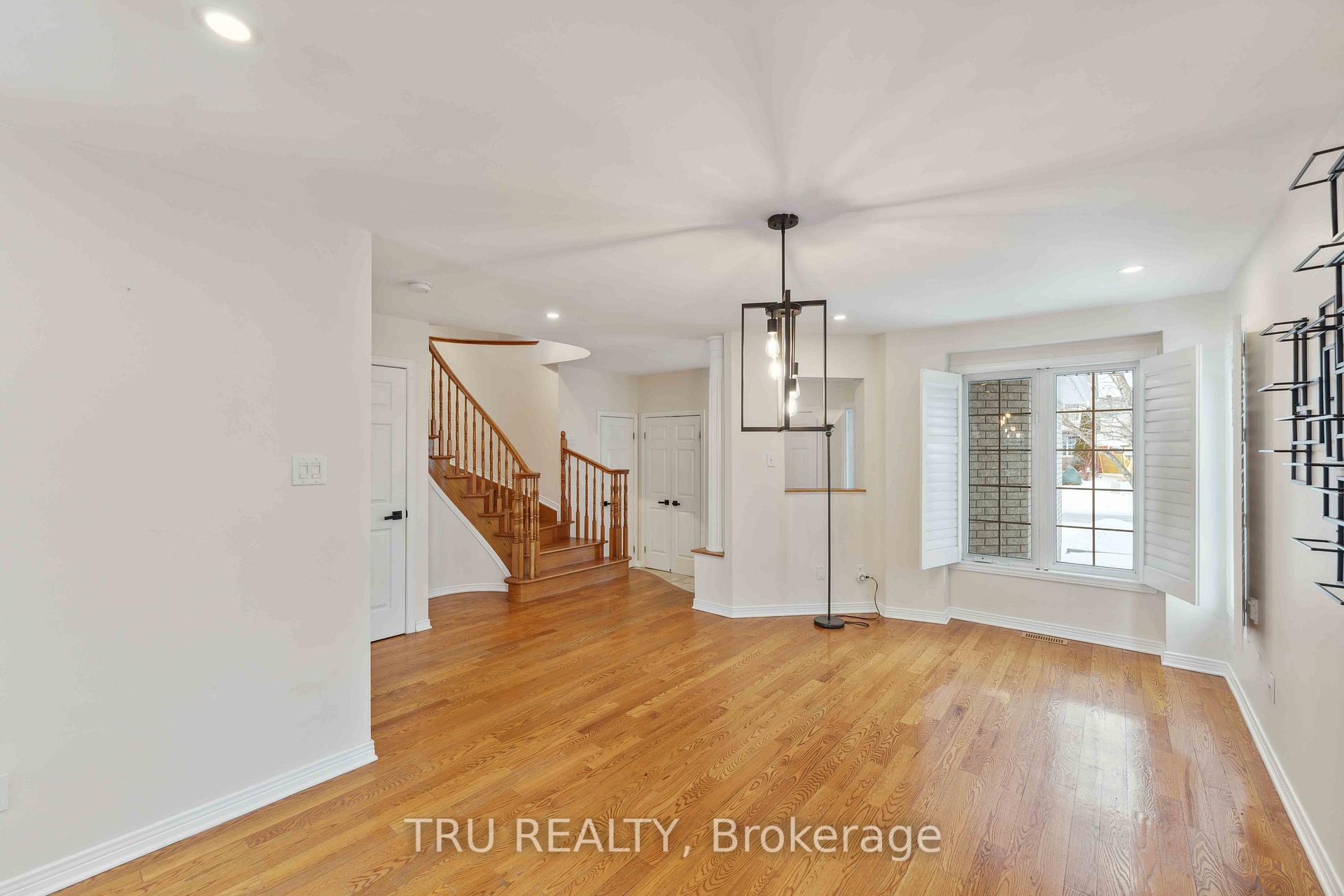 Photo 6 of 18 Sutcliffe Terrace, Ottawa, Barrhaven - Longfields — HOMEH