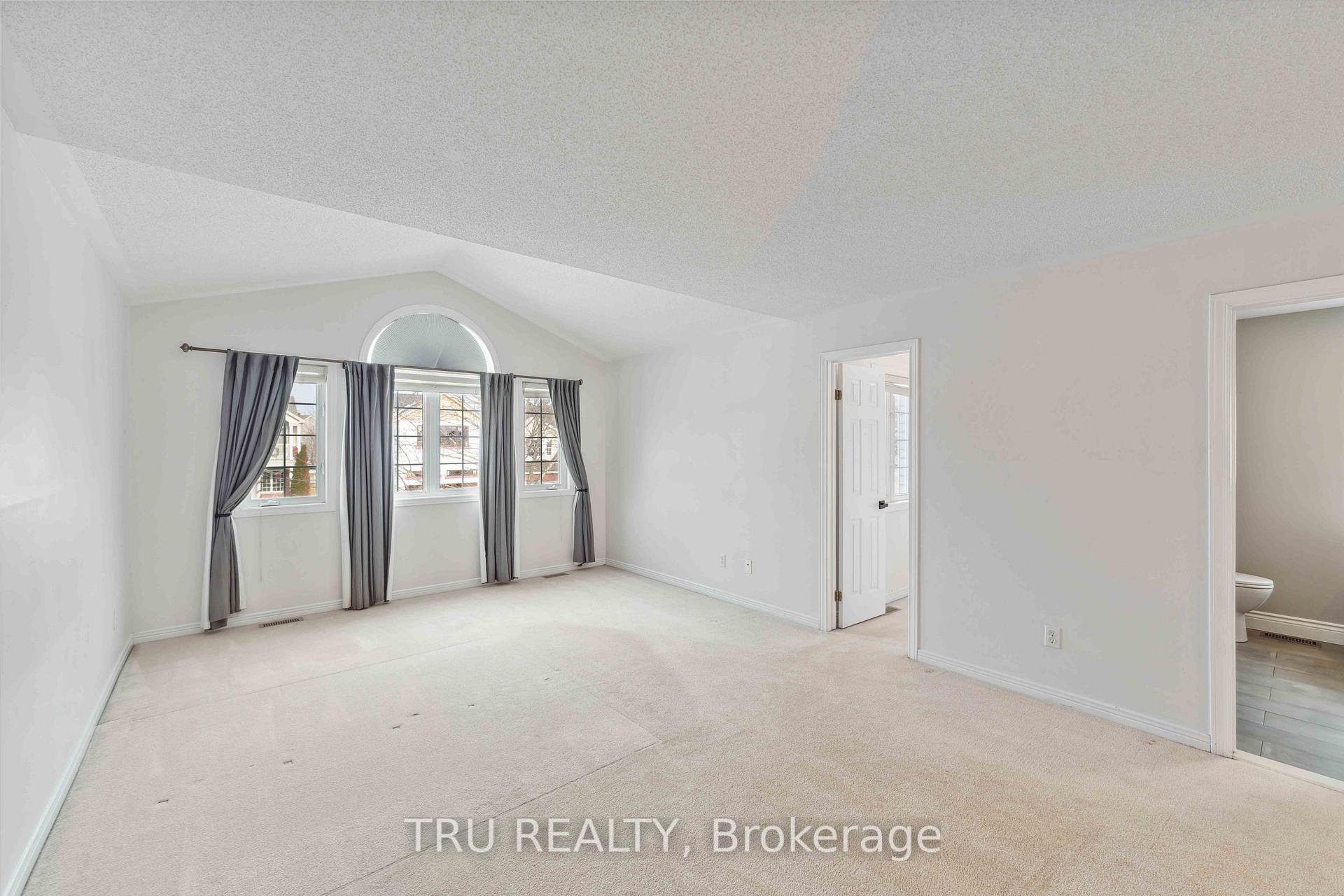 Photo 14 of 18 Sutcliffe Terrace, Ottawa, Barrhaven - Longfields — HOMEH