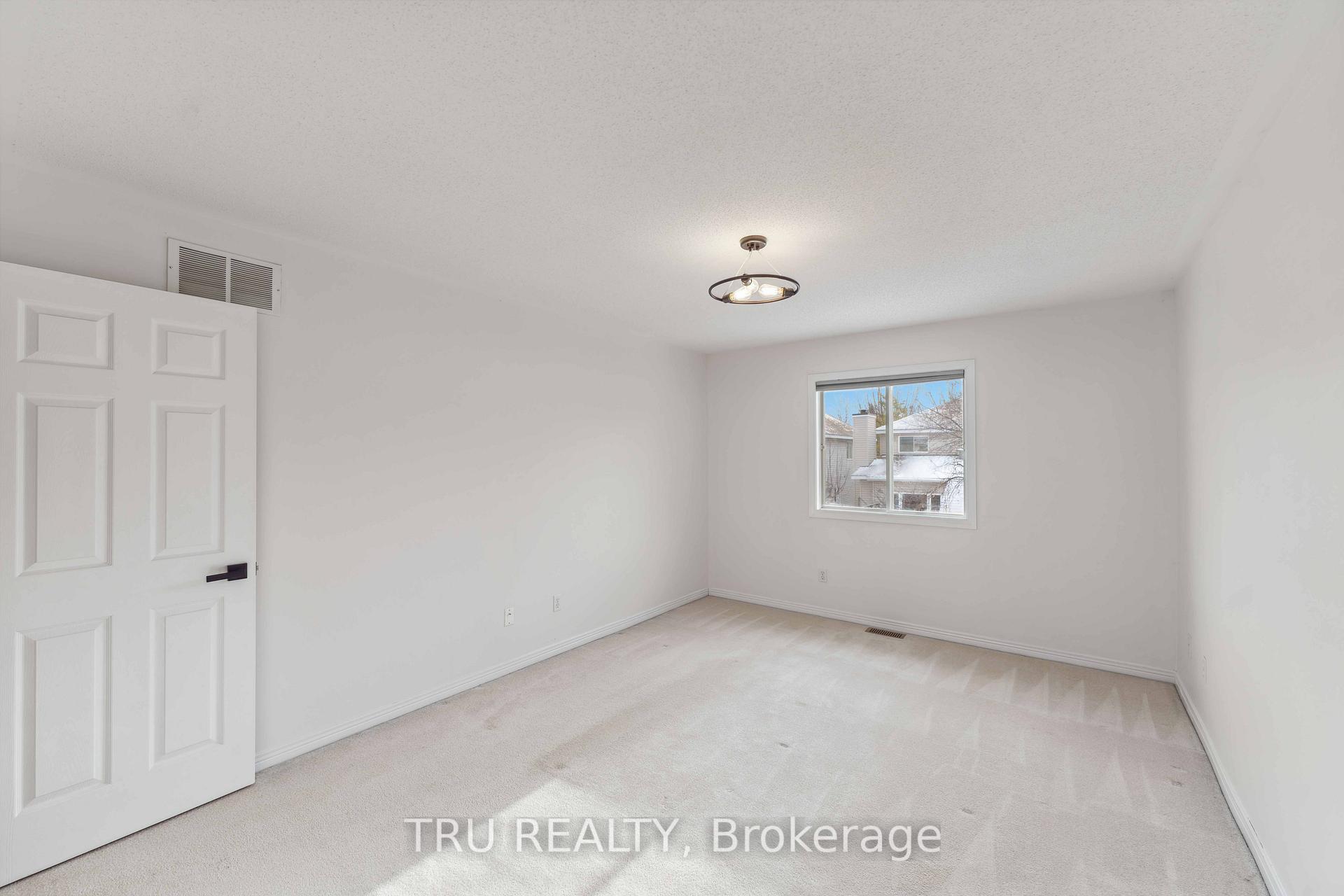 Photo 23 of 18 Sutcliffe Terrace, Ottawa, Barrhaven - Longfields — HOMEH