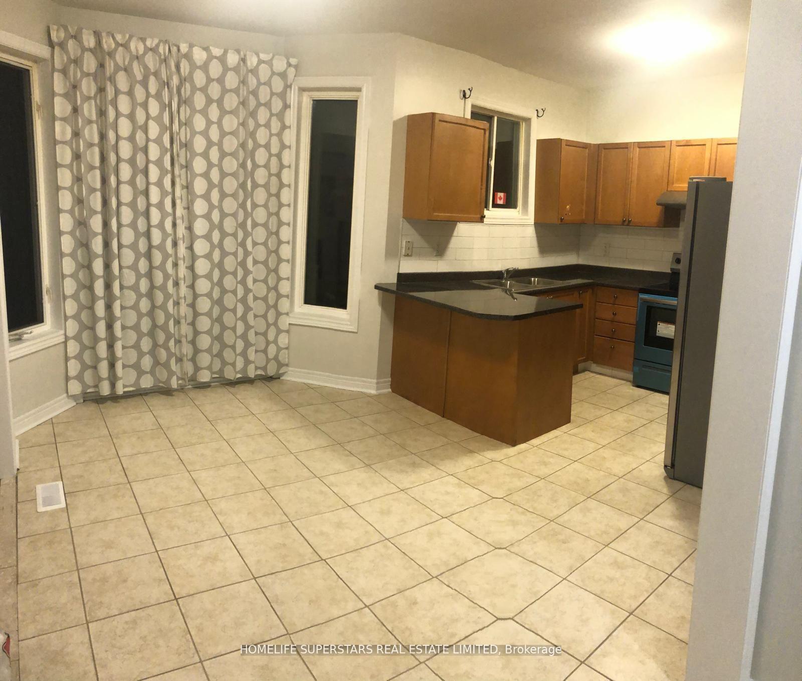 Photo 5 of 8 Nomad Crescent, Brampton, Bram West — HOMEH