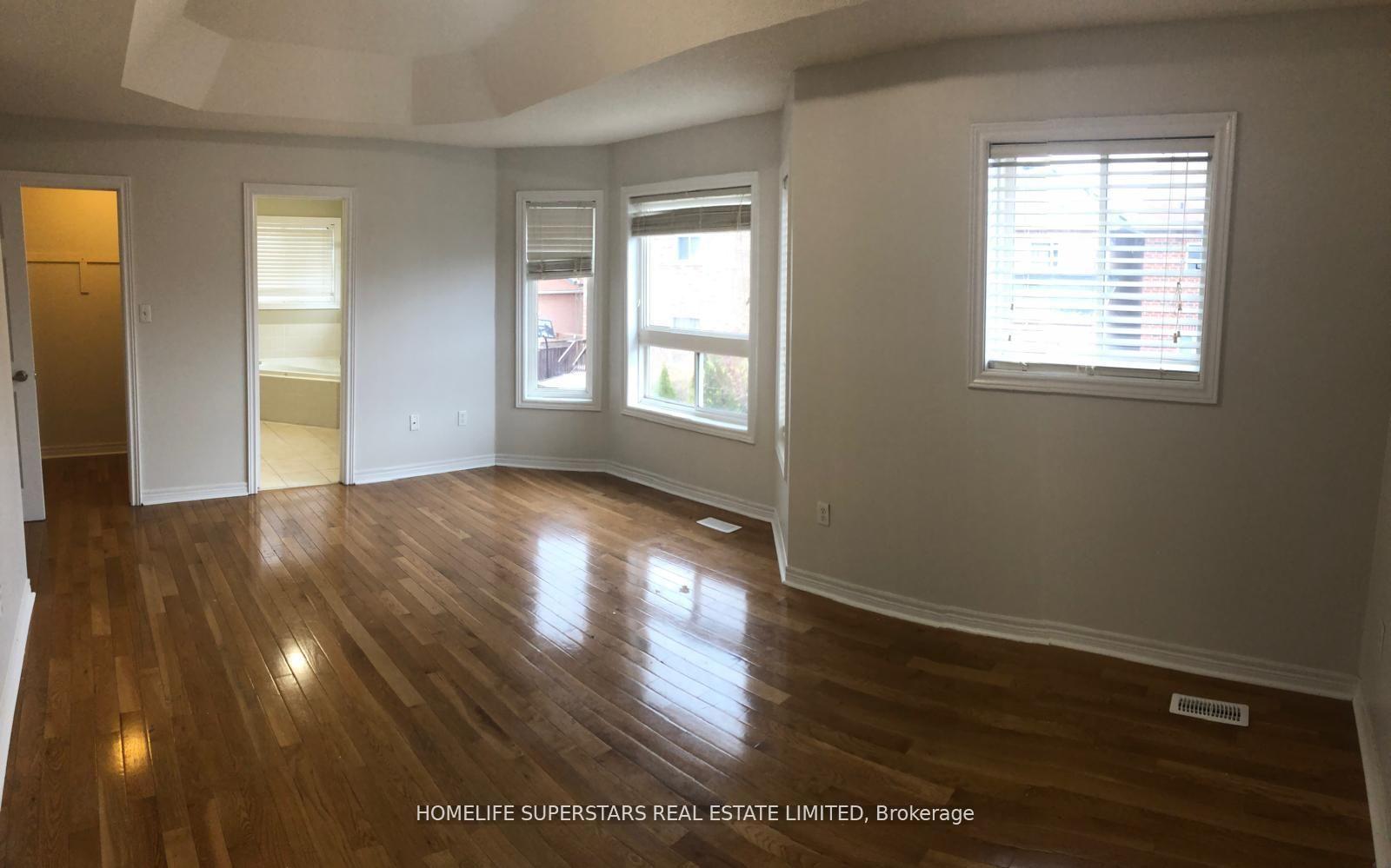 Photo 10 of 8 Nomad Crescent, Brampton, Bram West — HOMEH