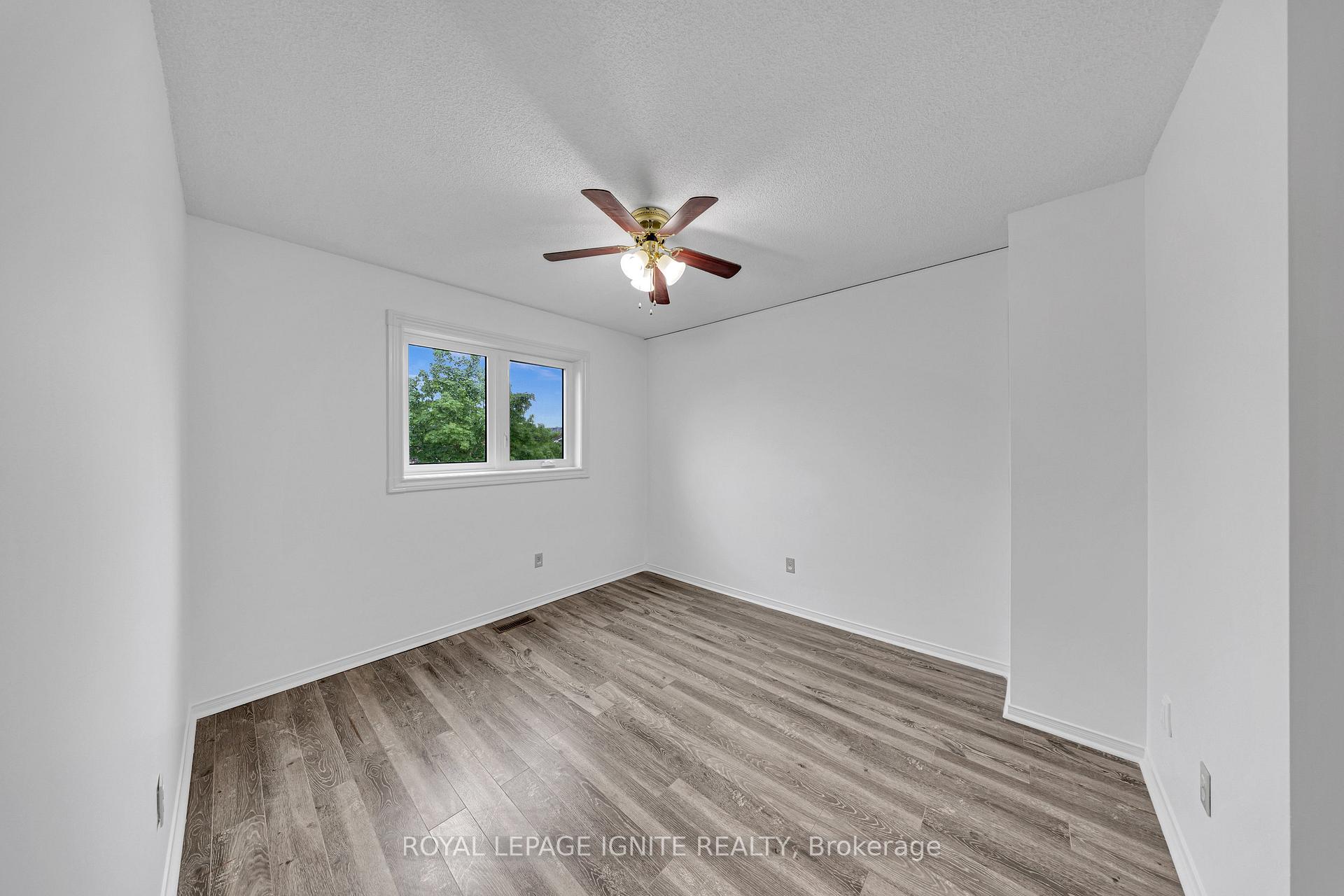 Photo 17 of 21 Toba Crescent, Brampton, Heart Lake East — HOMEH