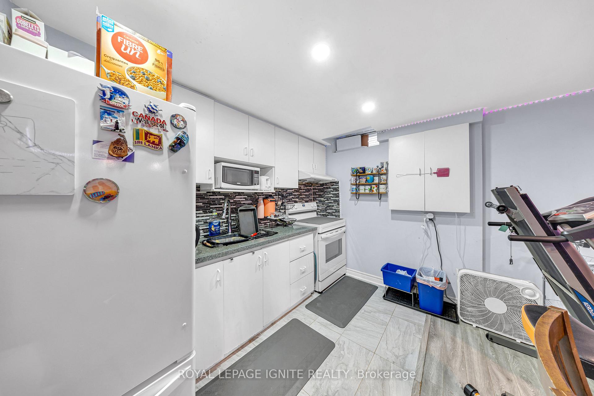 Photo 27 of 21 Toba Crescent, Brampton, Heart Lake East — HOMEH