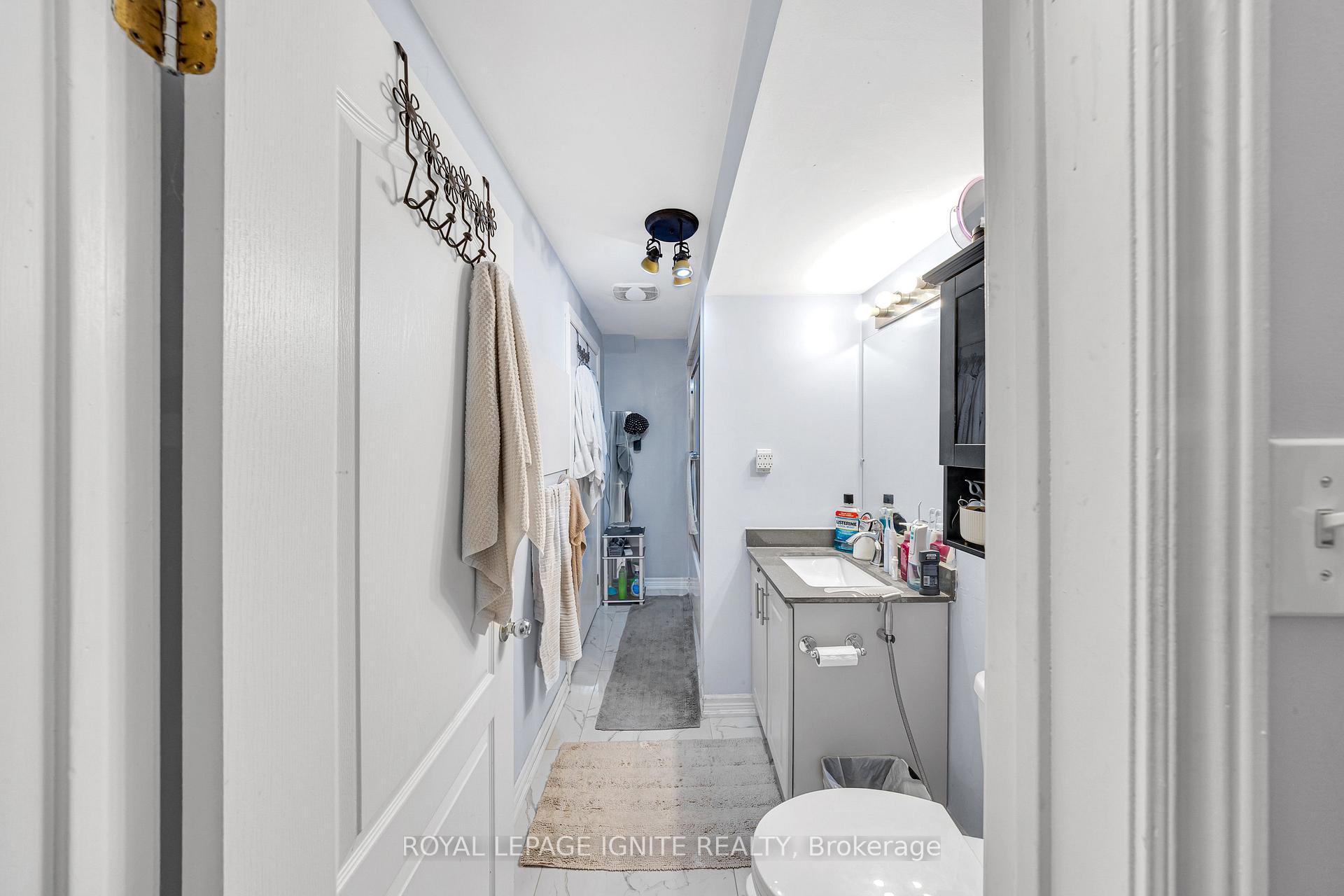Photo 28 of 21 Toba Crescent, Brampton, Heart Lake East — HOMEH