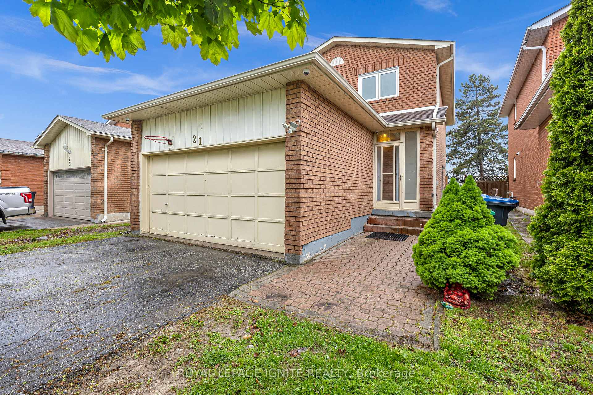 Photo 33 of 21 Toba Crescent, Brampton, Heart Lake East — HOMEH