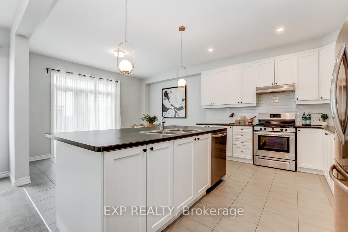 Photo 11 of 301 Proxima Terrace, Ottawa, Barrhaven - Half Moon Bay — HOMEH