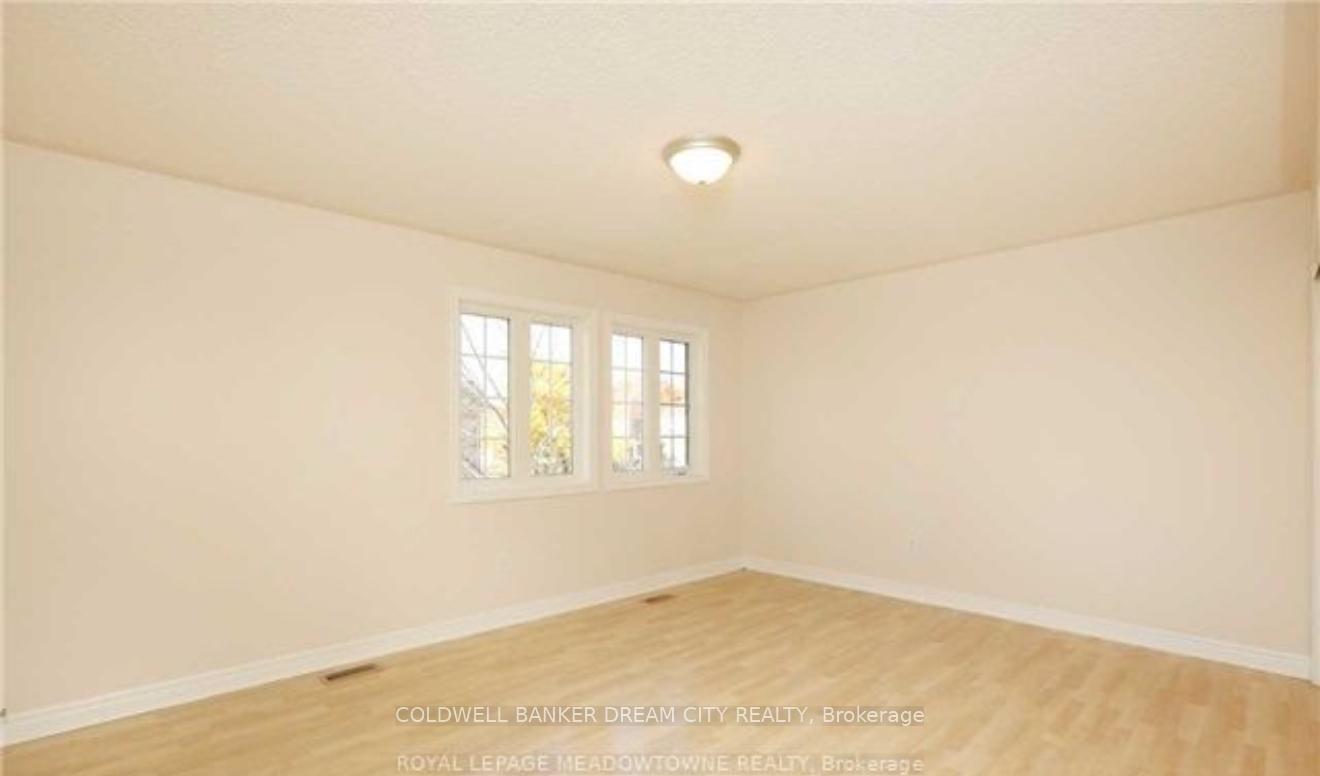 Photo 4 of (Upper) 123 Woodvalley Drive, Brampton, Fletcher's Meadow — HOMEH