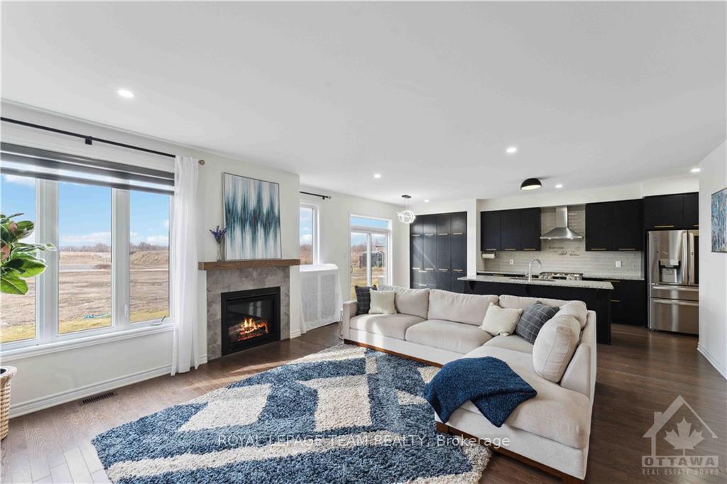Photo 6 of 19 Tolchaco Court, Ottawa, Barrhaven - Half Moon Bay — HOMEH