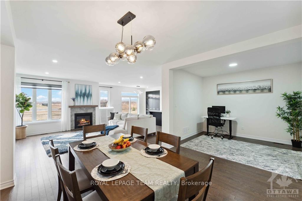 Photo 11 of 19 Tolchaco Court, Ottawa, Barrhaven - Half Moon Bay — HOMEH