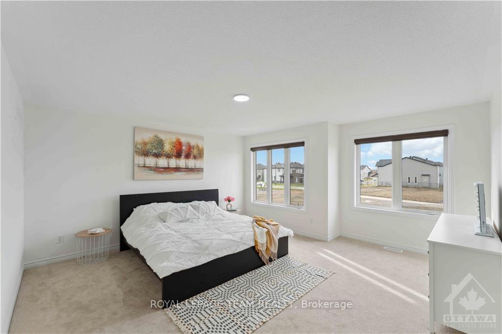 Photo 14 of 19 Tolchaco Court, Ottawa, Barrhaven - Half Moon Bay — HOMEH