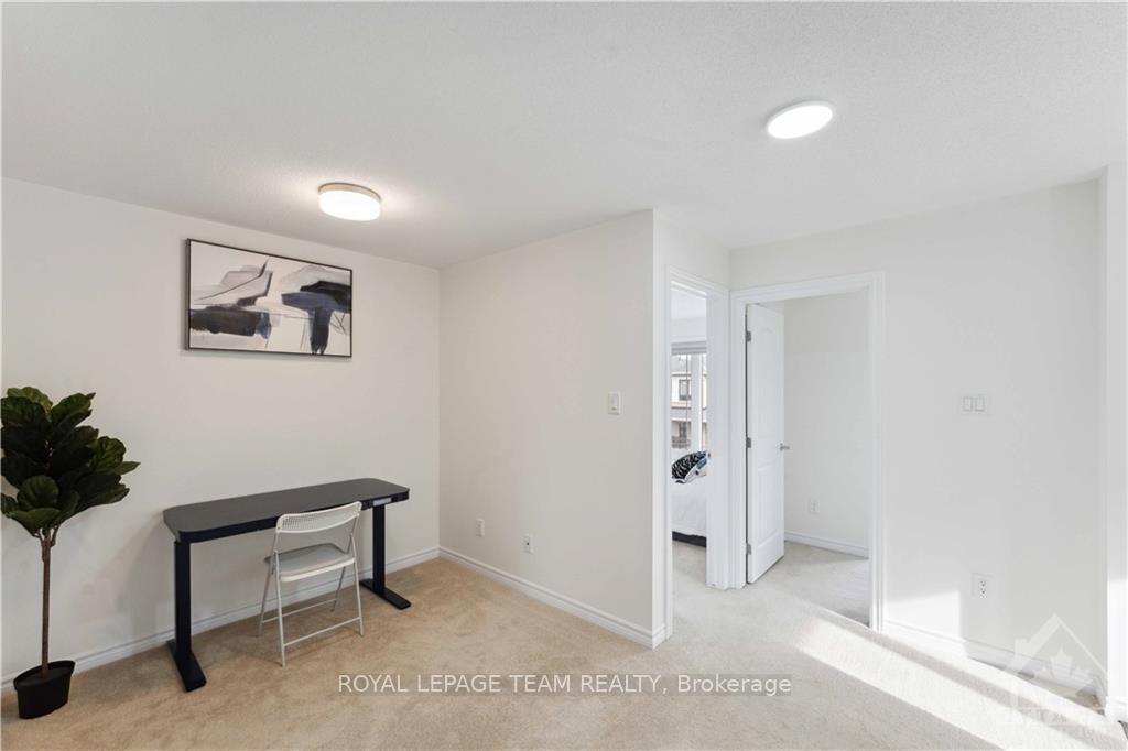 Photo 18 of 19 Tolchaco Court, Ottawa, Barrhaven - Half Moon Bay — HOMEH