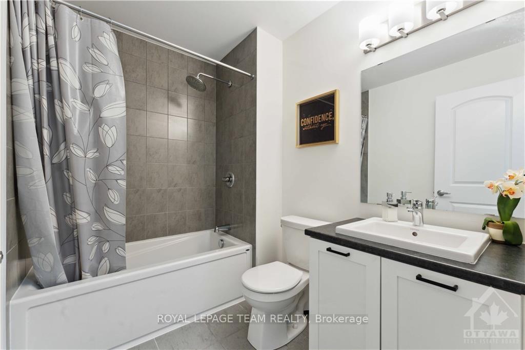 Photo 24 of 19 Tolchaco Court, Ottawa, Barrhaven - Half Moon Bay — HOMEH