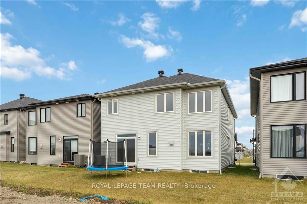 Photo 30 of 19 Tolchaco Court, Ottawa, Barrhaven - Half Moon Bay — HOMEH