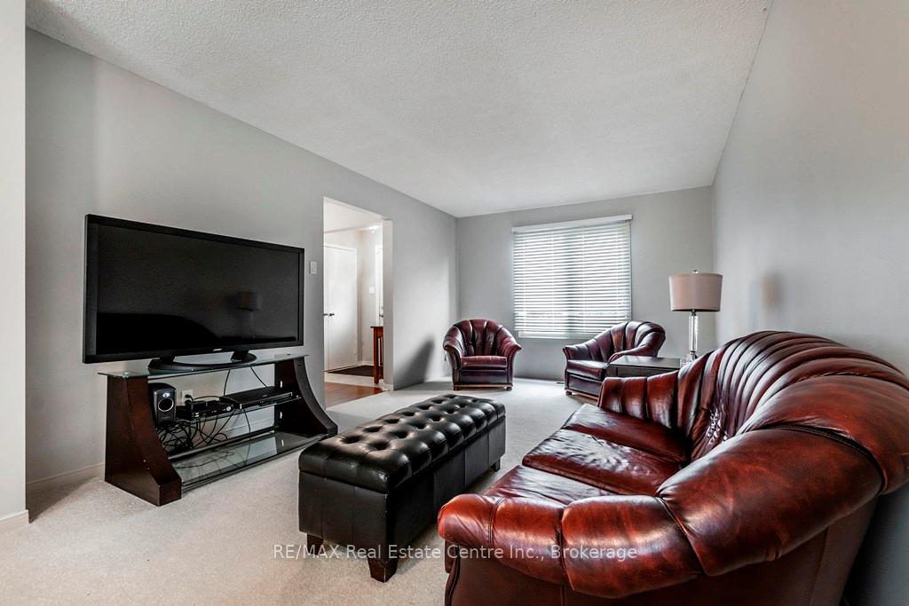 Photo 6 of 2031 Headon Forest Drive, Burlington, Headon — HOMEH