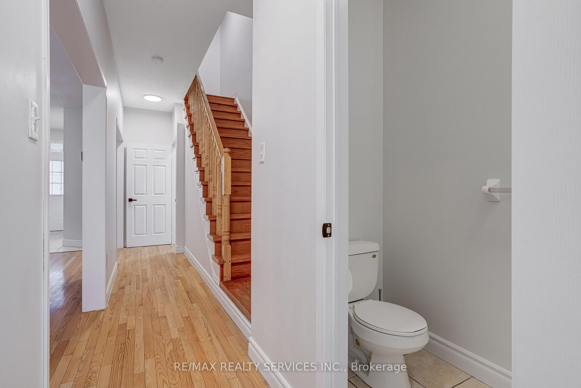Photo 12 of 20 Portrush Trail, Brampton, Credit Valley — HOMEH