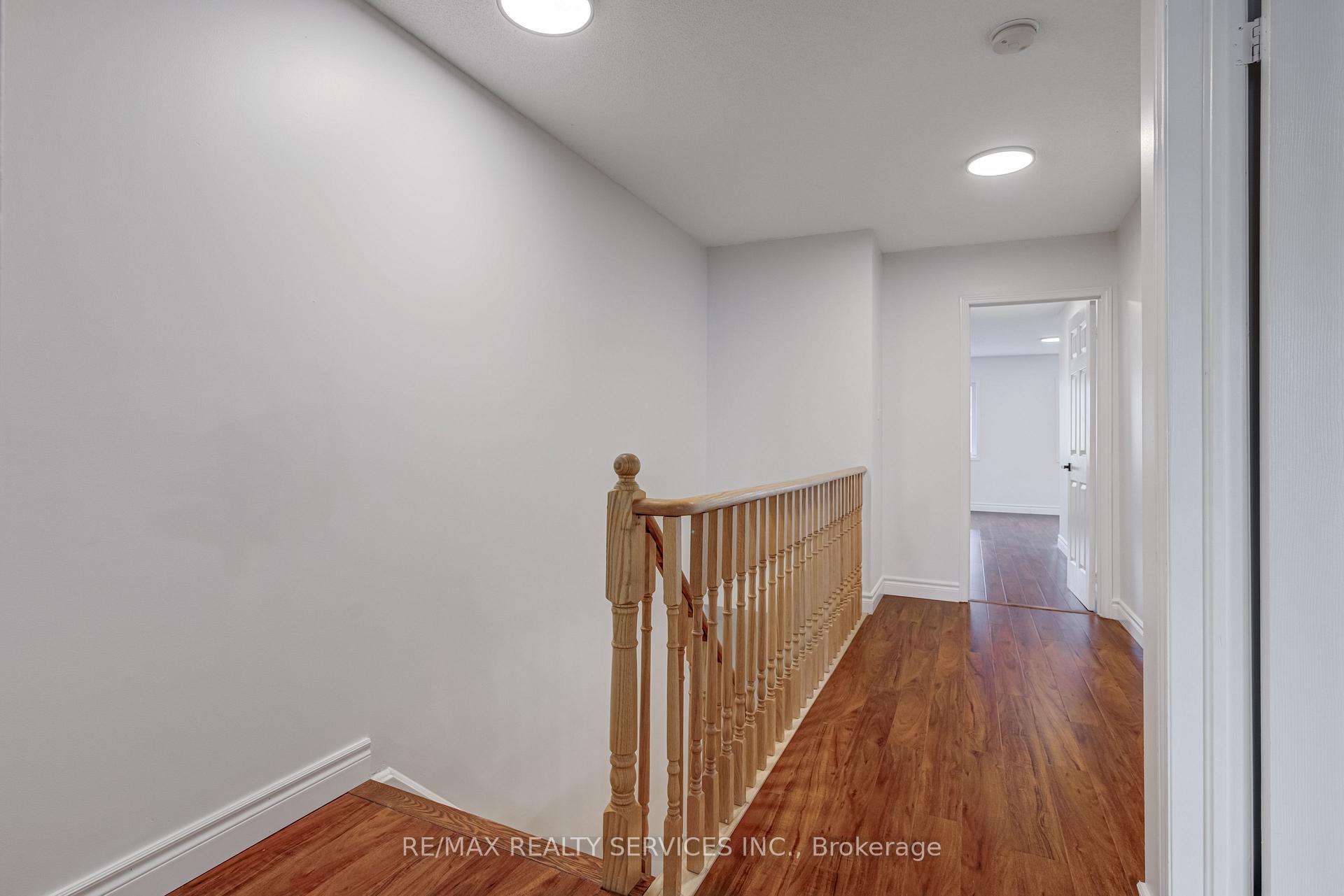 Photo 15 of 20 Portrush Trail, Brampton, Credit Valley — HOMEH